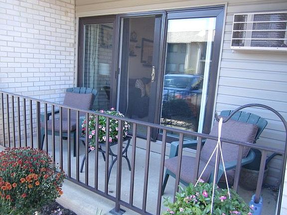 3rd image of 330 Shore Dr APT E-1