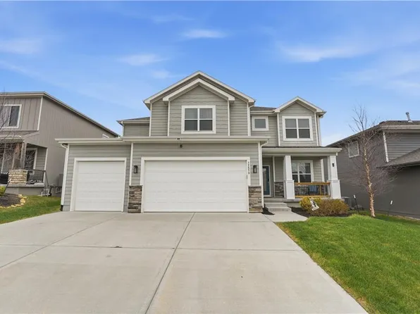 12573 S Sunray Dr, Olathe, KS 66061