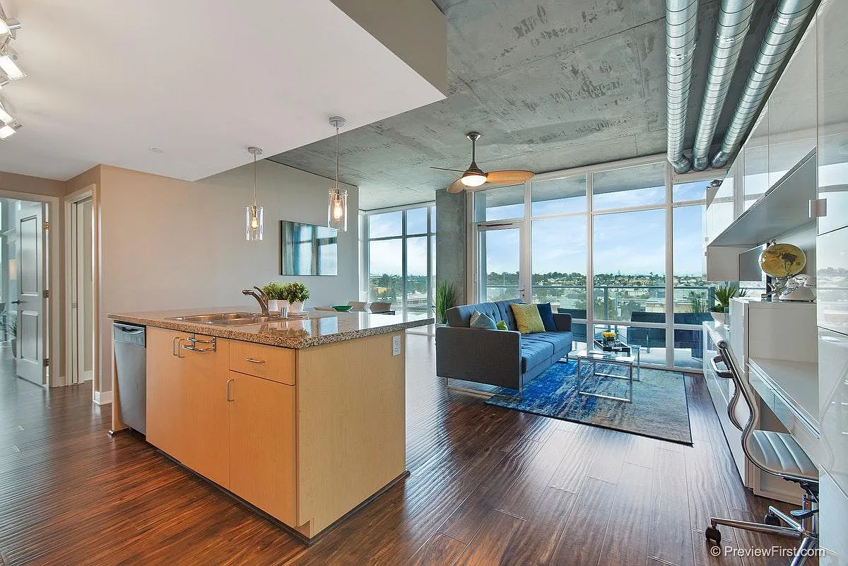 2 bed, 1037 sqft, $5,000 — Photo 1
