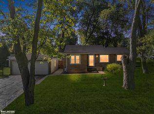 6535 Leytonstone Blvd, West Bloomfield, MI