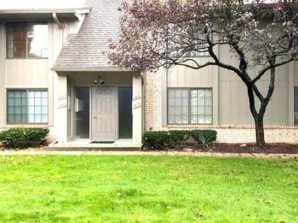 1867 Meadow Dale Ct, Rochester, MI 48309