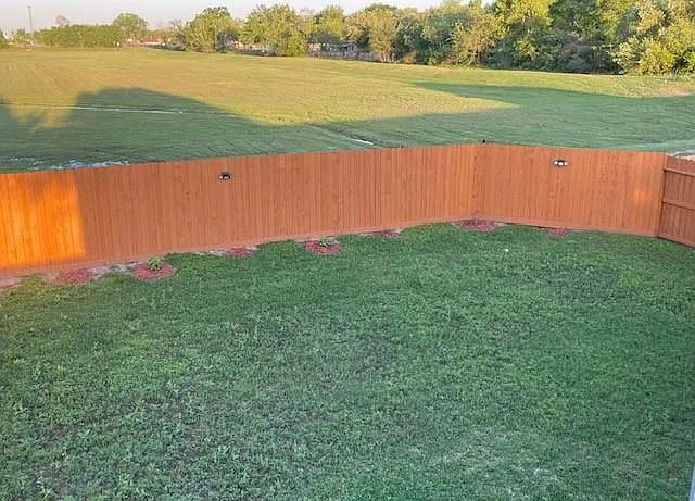 4 bed, 2504 sqft, $2,200 — Photo 3