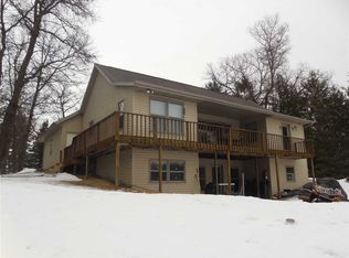 14415 Parkway Rd, Crivitz, WI 54114