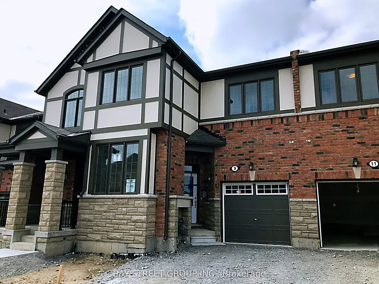 9 Ness Dr — Photo 1