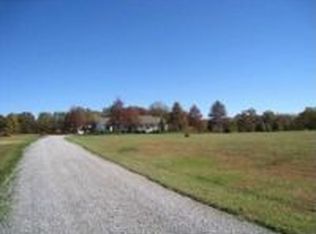 15 Countryview Ln, Metropolis, IL 62960