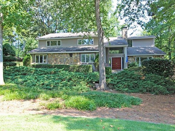 2nd image of 3195 Hunterdon Ct SE