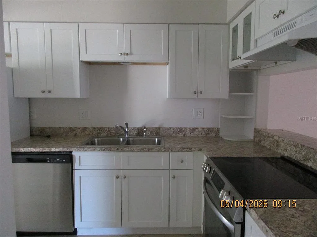 2 bed, 2.0 bath, 991 sqft, $1,595 — Photo 4