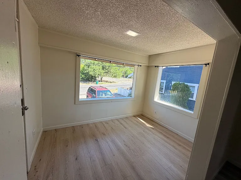1018 Washington St #2 — Photo 4