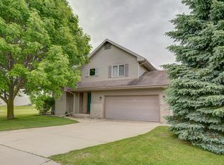 883 Harper Dr, Verona, WI 53593
