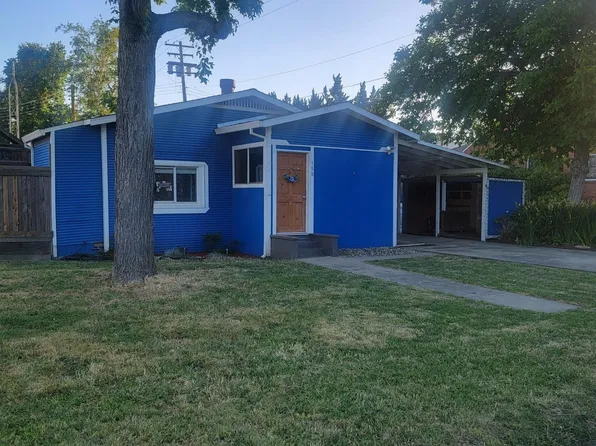 150 Magnolia Ave, Courtland, CA 95615