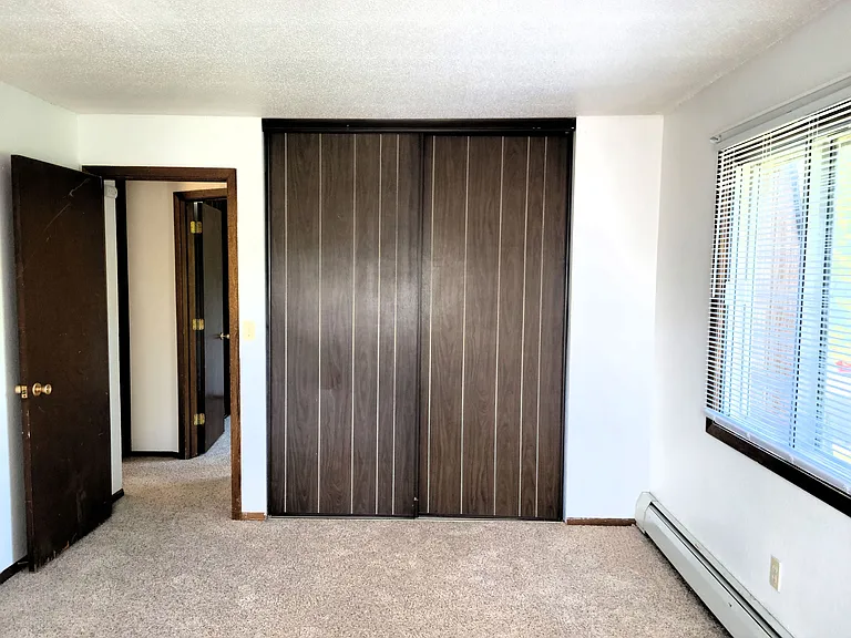 415 & 417 S Wasson Ln — Photo 10