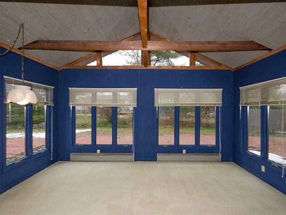 5th image of 11431 Creekwood Cir