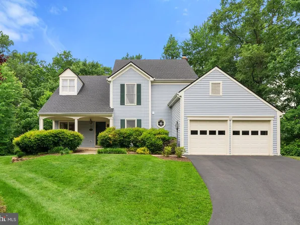 5212 Braywood Dr, Centreville, VA 20120