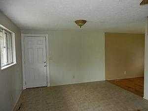 dining area off kitchen