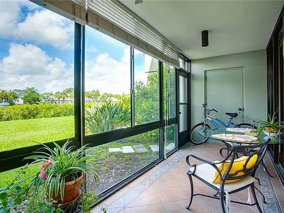 4th image of 1845 Tarpon Ln APT 101