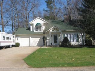 4393 Chateau West Dr, Hudsonville, MI 49426