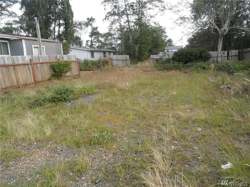 1st image of 1707 253rd Ln