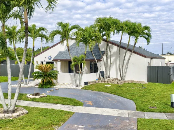 9511 SW 49 Street, Cooper City, FL 33328