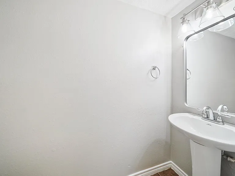 downstairs half bathroom