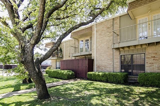 1st image of 5924 Birchbrook Dr #111