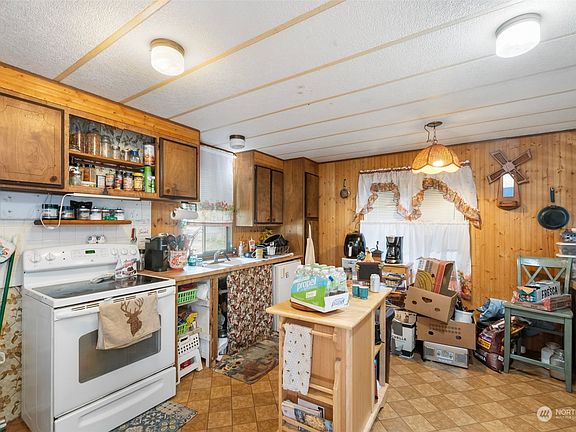 3rd image of 31009 553RD Street Ct E