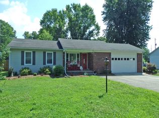 2802 Elberta Dr, Vincennes, IN 47591