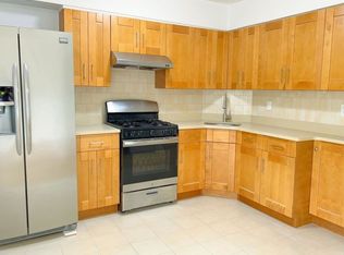 6111 217th St #3, Oakland Gardens, NY 11364