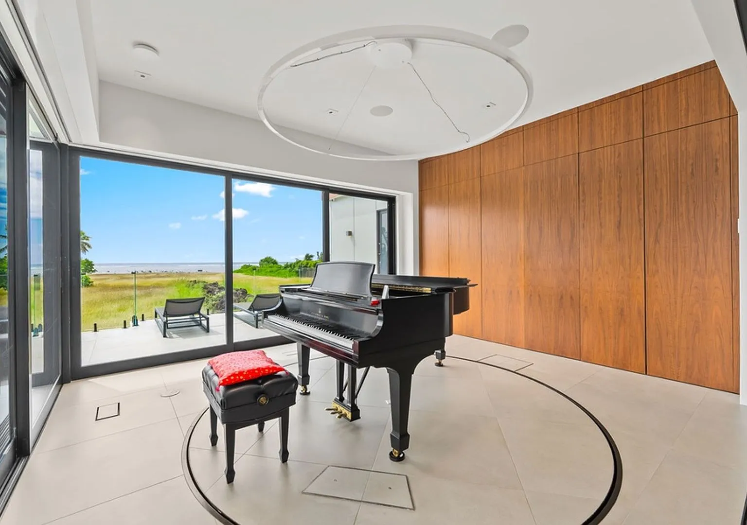 Ocean Villa Emilie by Gather: Private Gym, Pool & Ocean Views — Photo 4