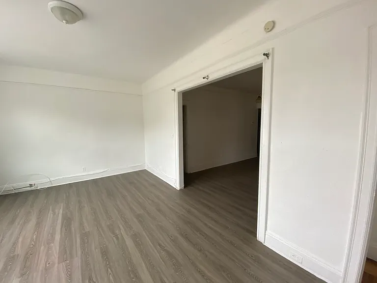 51 Linden St #2 — Photo 15