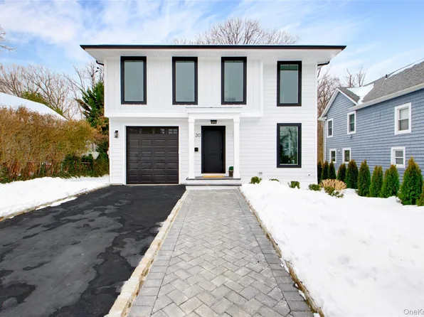 30 4th Street, Manhasset, NY 11030
