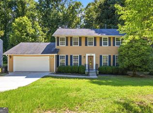 260 Barrington Dr E, Roswell, GA 30076
