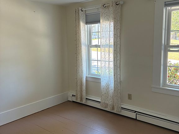 2nd image of 26 Prospect St #2