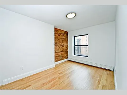 Rented by Isen & Company : Real Estate Advisors | media 31