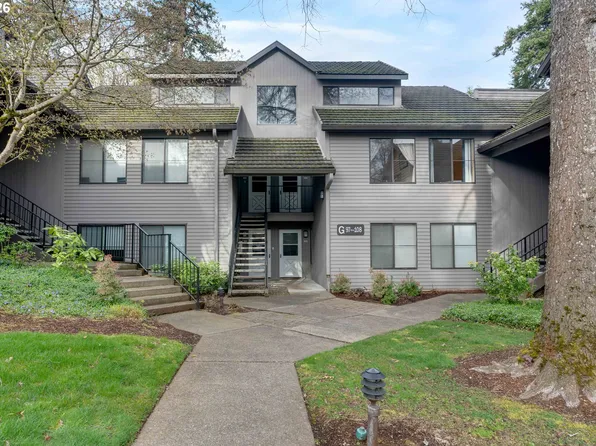 4000 Carman Dr APT 106, Lake Oswego, OR 97035