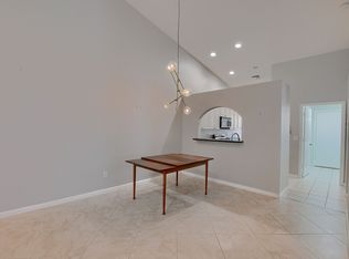 210 SW 6th St, Boca Raton, FL 33486