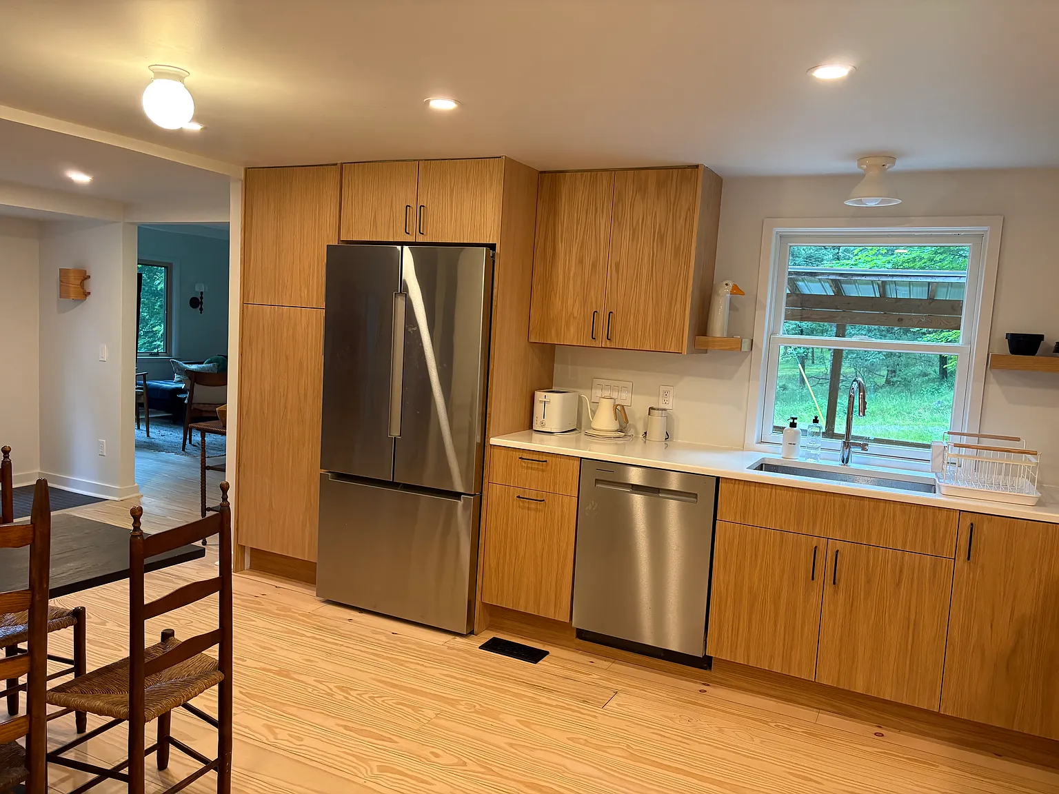 3 bed, 1535 sqft, $3,950 — Photo 3
