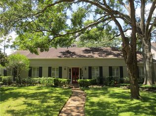 235 Plantation Rd, Houston, TX 77024