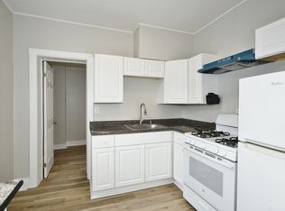 1402 4th Ave APT 4, Coraopolis, PA 15108