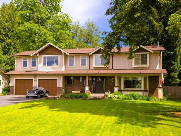 9072 Gay St, Langley, BC V1M 3T3