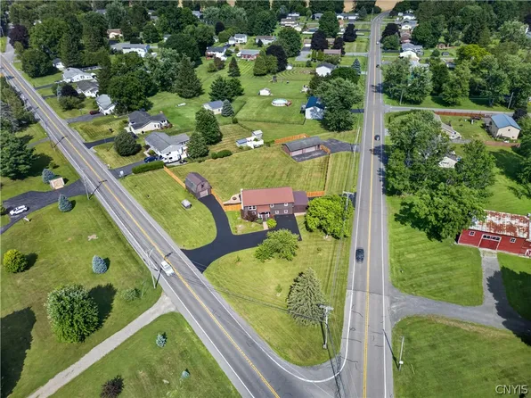 6558 N Manlius Rd, Kirkville, NY 13082