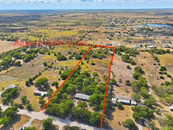 8701 Clearview Dr, Joshua, TX 76058