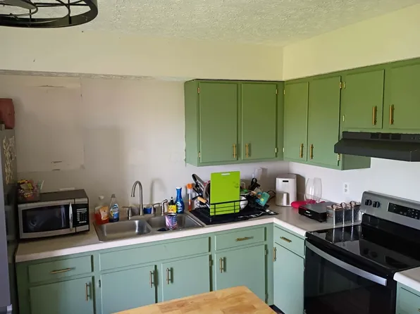 678 S Water St, Williamsport, OH 43164
