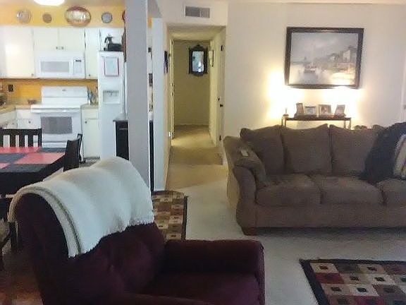 4th image of 1695 Sierra Vista Dr