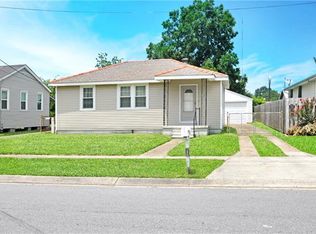 213 E Damour St, Chalmette, LA 70043