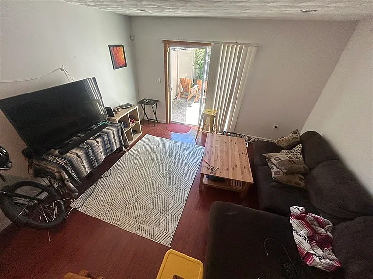 62 Marshall St #B — Photo 1