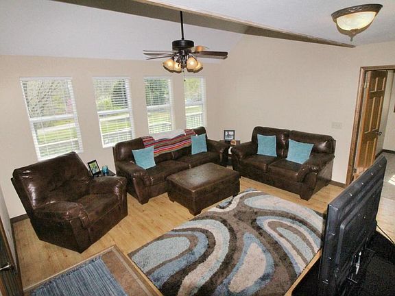 5th image of 1208 Bear Den Cv