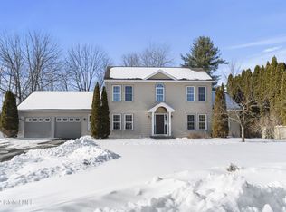 9 Woodcrest Dr, South Glens Falls, NY 12803