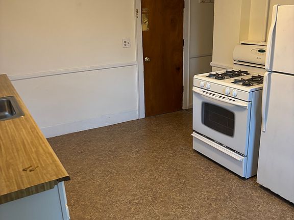 2nd image of 25 Church St APT 3