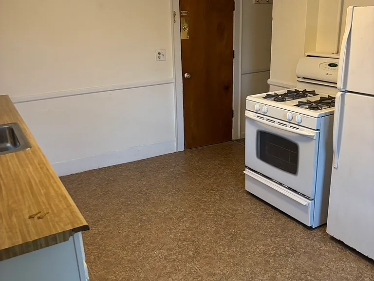 25 Church St #3 — Photo 2