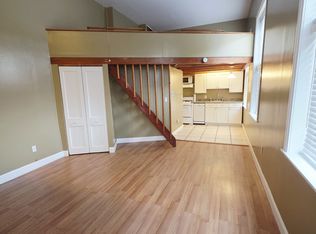 322 W George St #A, Philadelphia, PA 19123